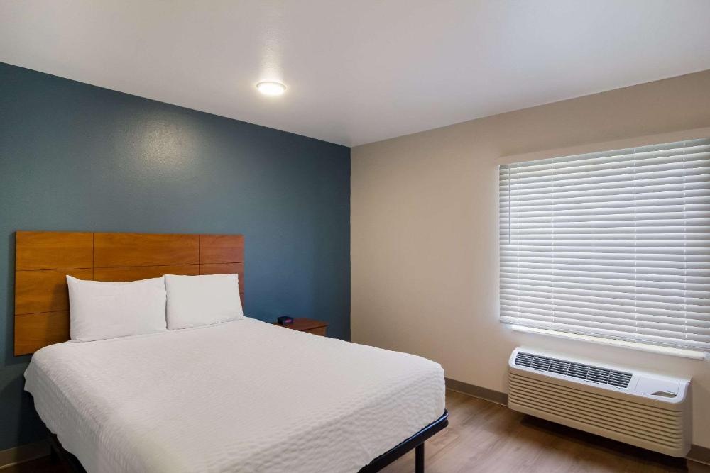 WoodSpring Suites Jacksonville I-295 East
