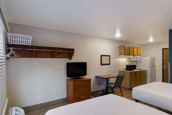 WoodSpring Suites Jacksonville I-295 East image 13