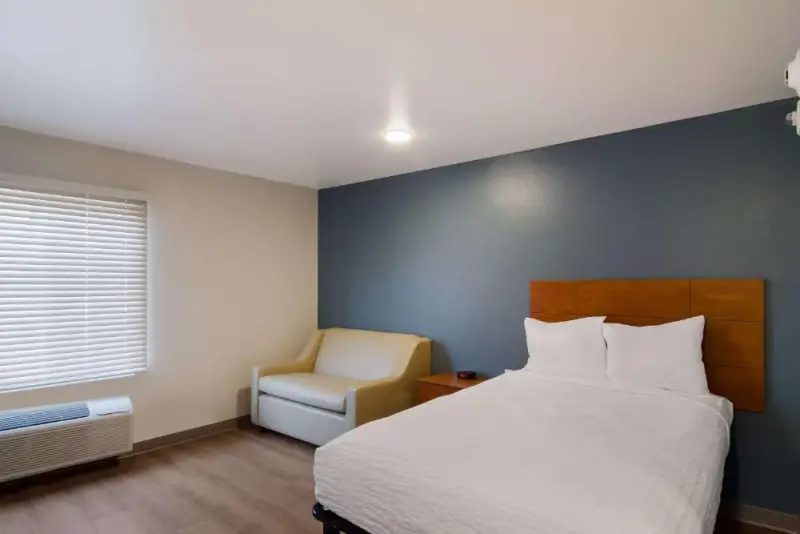 Standard Double Room with Sofa and Tub - Disability Access/Non-Smoking